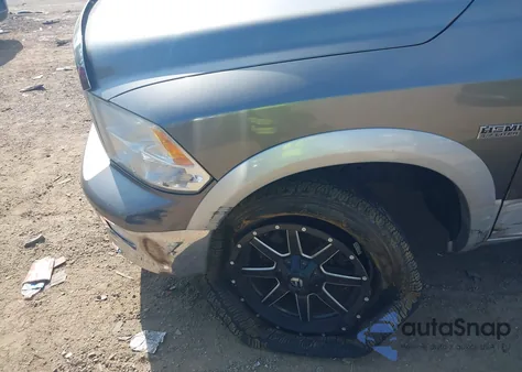 2012 Ram 1500 Laramie z USA, uszkodzony, nr VIN 1C6RD7NT6CS120375